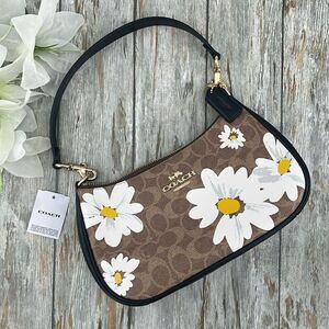 Coach Teri Shoulder Bag With Floral Daisy Print Crossbody Purse